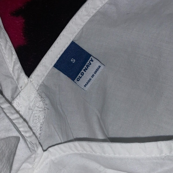 white old navy top - Picture 3 of 5